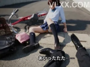 Ngày 12 tháng 7 năm 2023_Cô gái trẻ quyến rũ