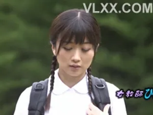 Ngày đầu đóng phim em còn ngại, nhưng em xinh vcl