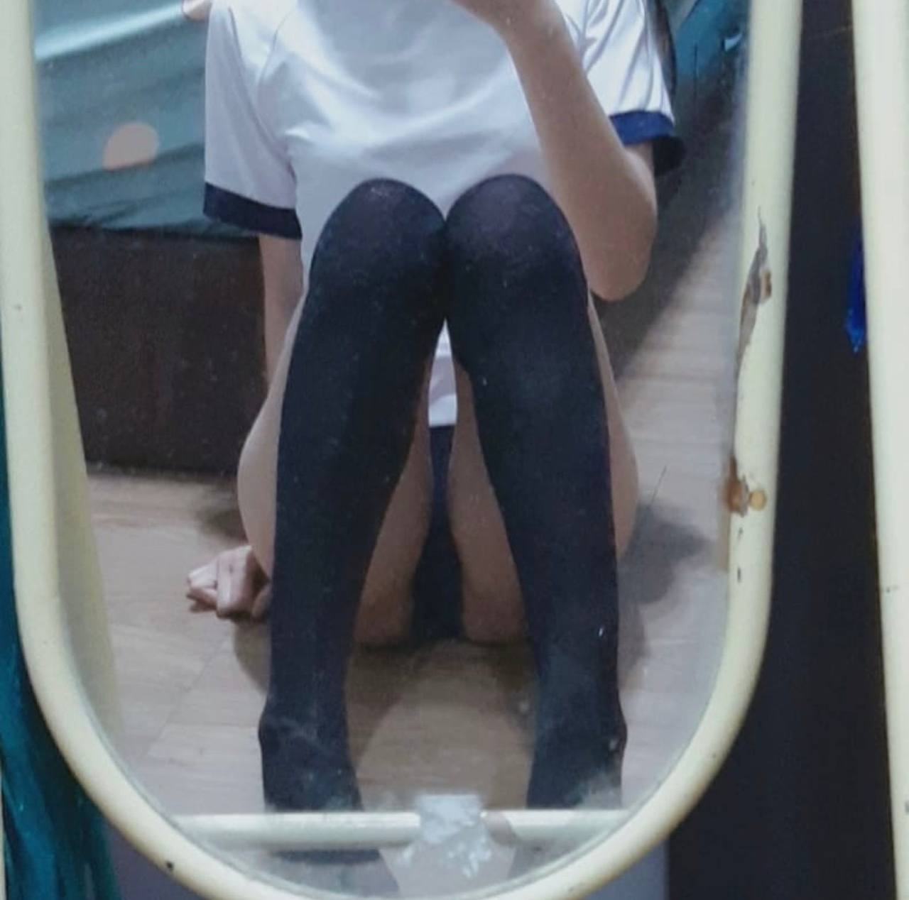 Hai em hotgirl cạnh nhà và tiếng ồn phim sex của gã cạnh bên