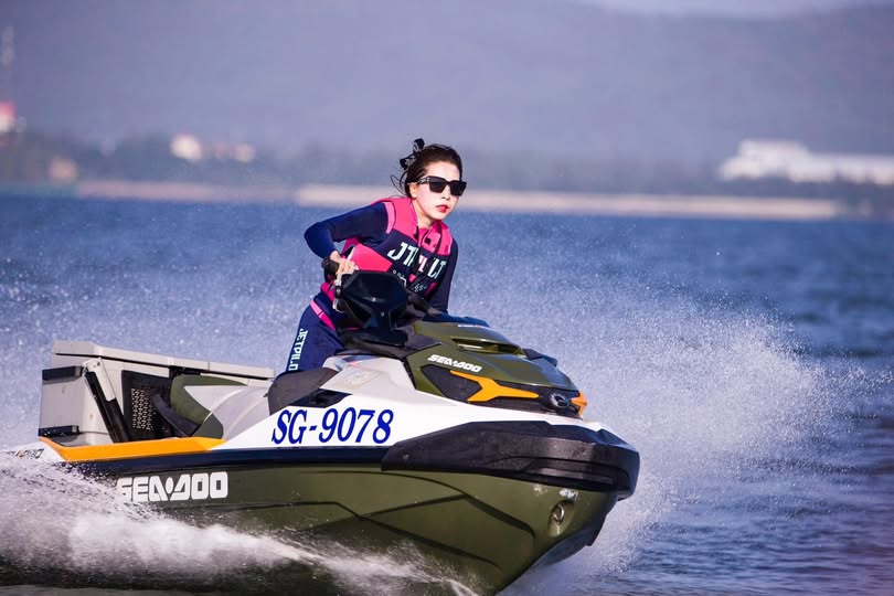 Aika yumeno và thử thách say rượu rồi tán tỉnh trai lạ ở quán bar về khách sạn